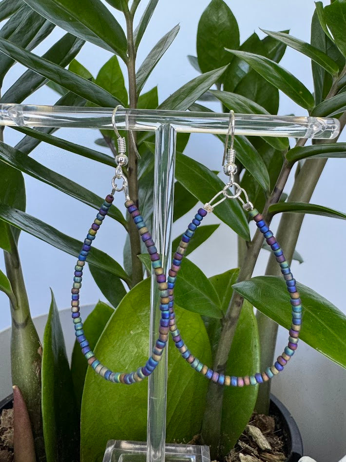 Frosted Aurora Borealis Seed Oval Hoop