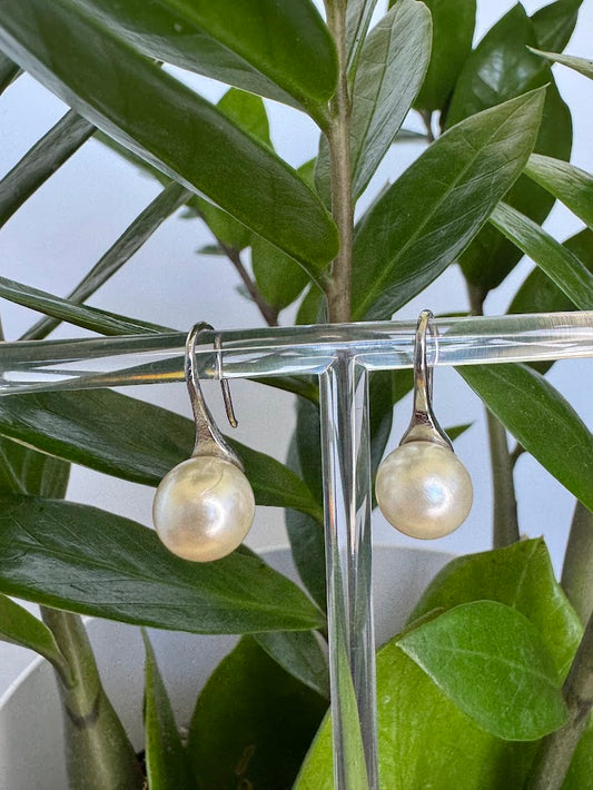 Pearl Hook