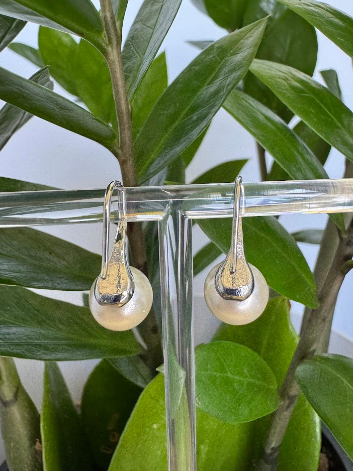 Pearl Hook