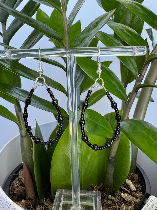 Black Seed Bead Oval Hoop