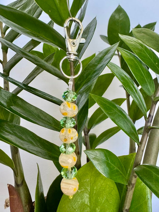 Daisy lampwork bead Keychain